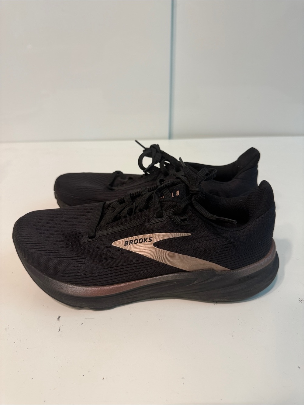 Used Brooks Black Running Shoes women’s revel 8 size 7.5